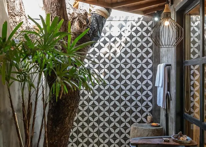 Capung Padang Padang Villa Uluwatu (Bali)