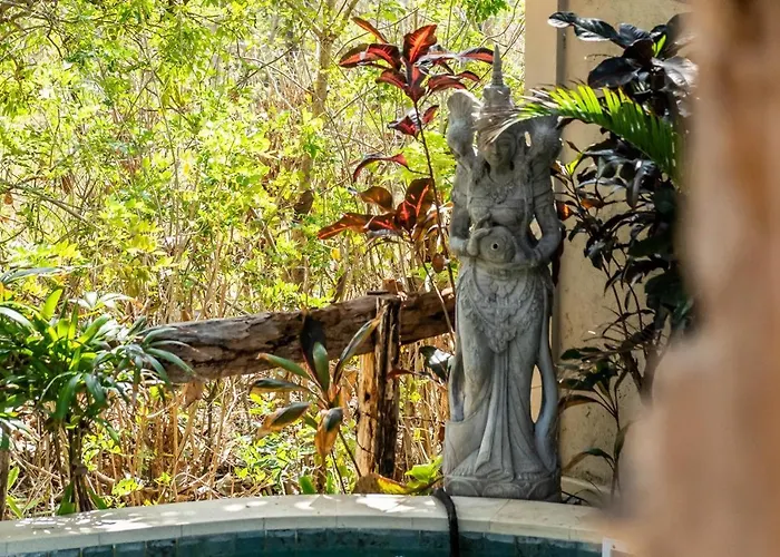 Villa Capung Padang Padang Uluwatu (Bali)