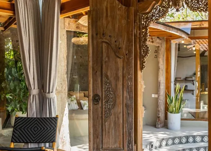 Capung Padang Padang Villa Uluwatu (Bali)
